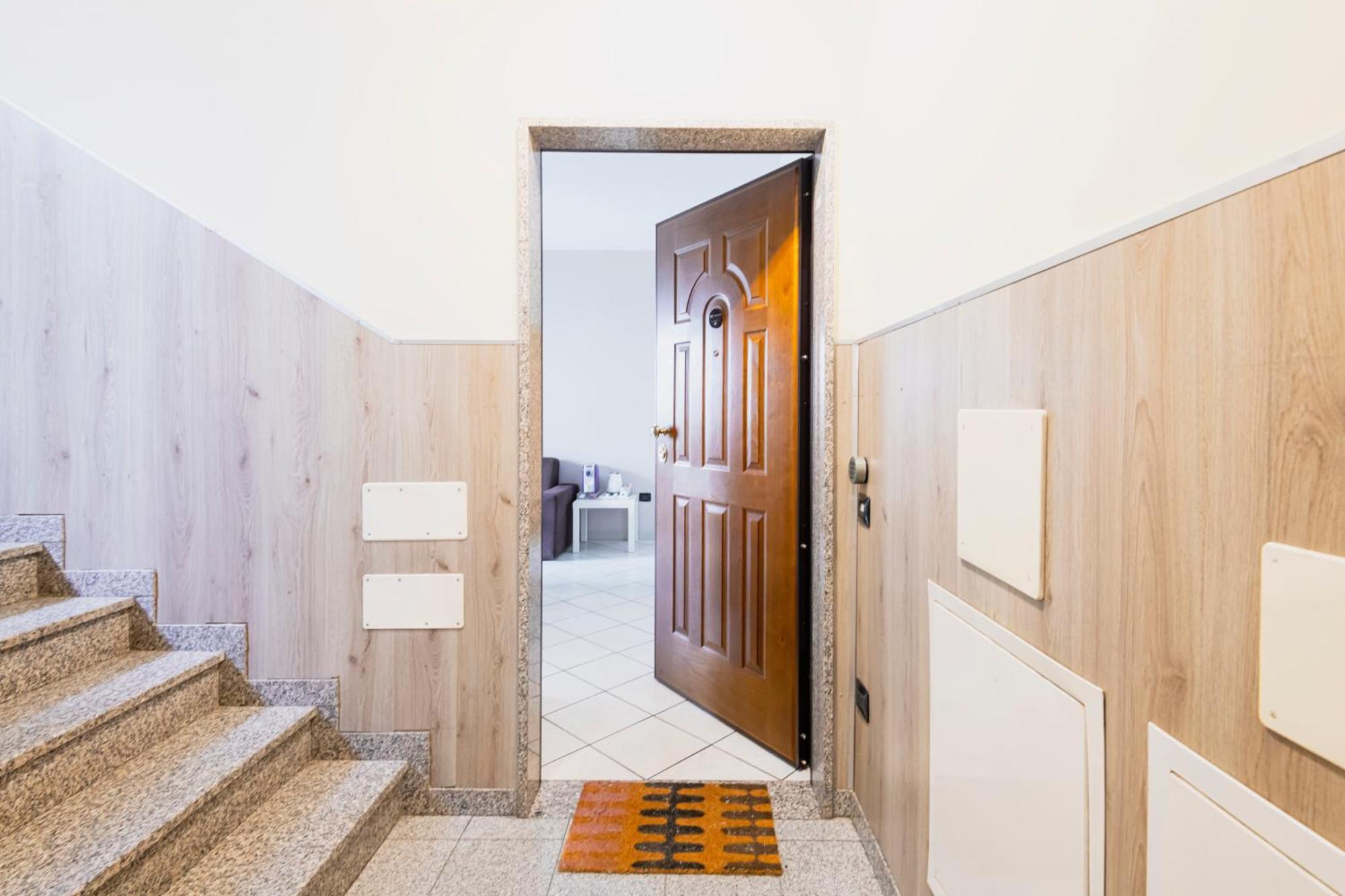 Hq Aparthotel Milano Inn - Smart Suites Cinisello Balsamo Exterior foto